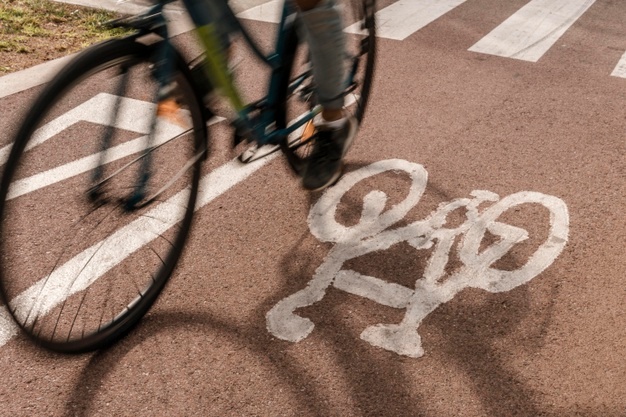 De ideale zithouding op een elektrische fiets